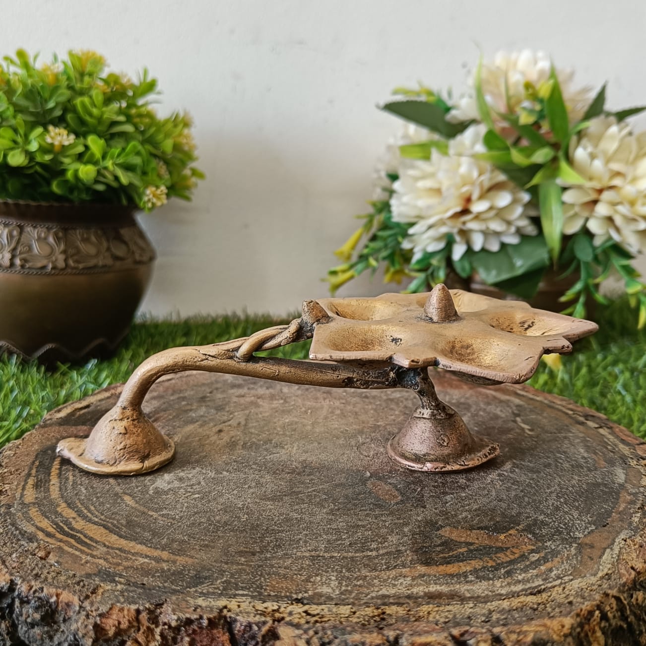 Brass Diya - Antique Oil Lamp - Bombay Antiques