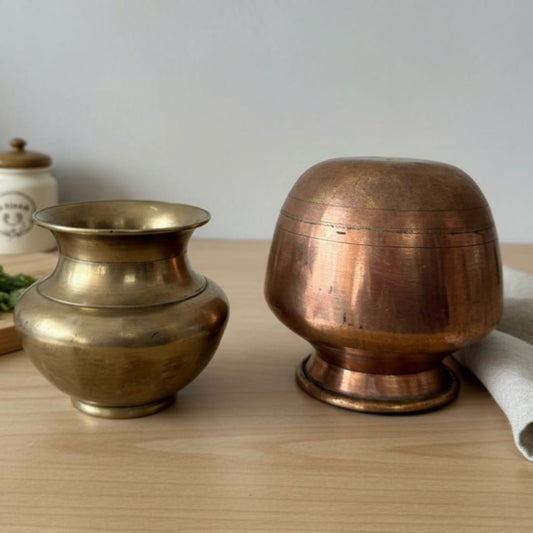 1977 Antique Brass and Bronze Kalash in Pair | Dual-Tone Rounded Vessels with Varied Proportions - Bombay Antiques