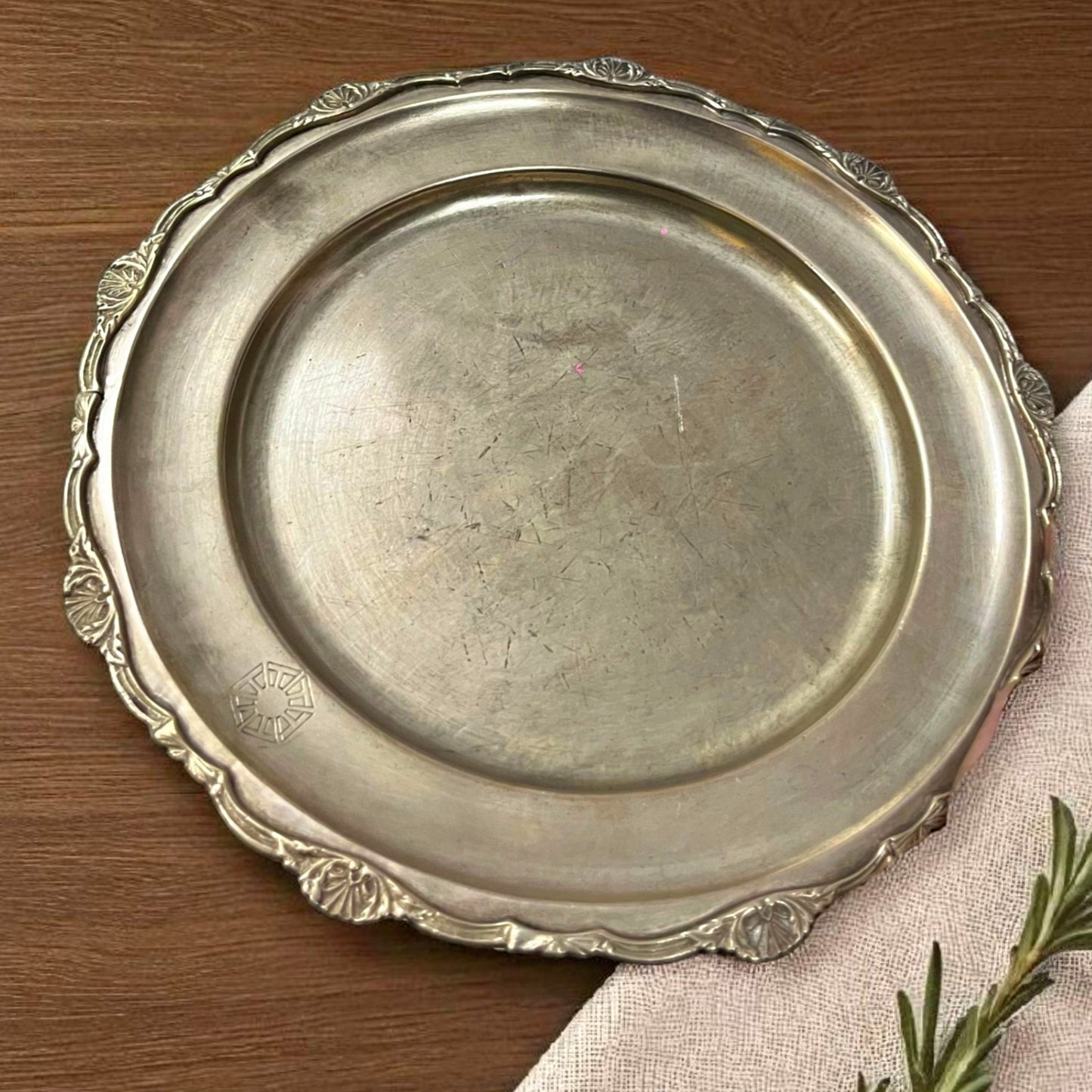 Antique Brass Plate Set of 2 | Traditional Ornated Border Pital Thali for Decor & Dining