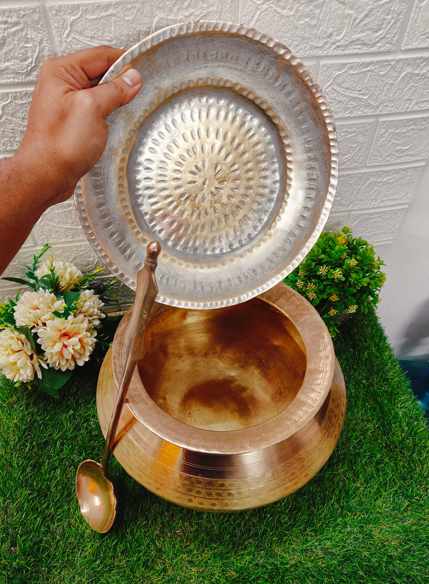 Antique Brass Rare Shaped Cooking Deg Set with Rare Ladle & Stand - 8 litres - Bombay Antiques