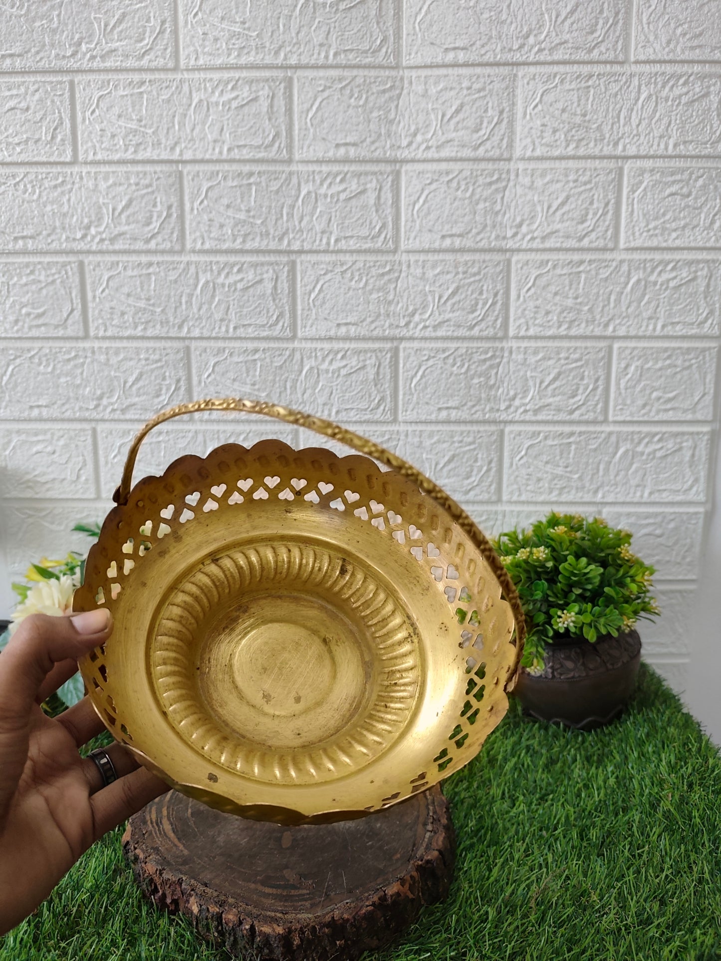 Antique Brass Padi - Basket
