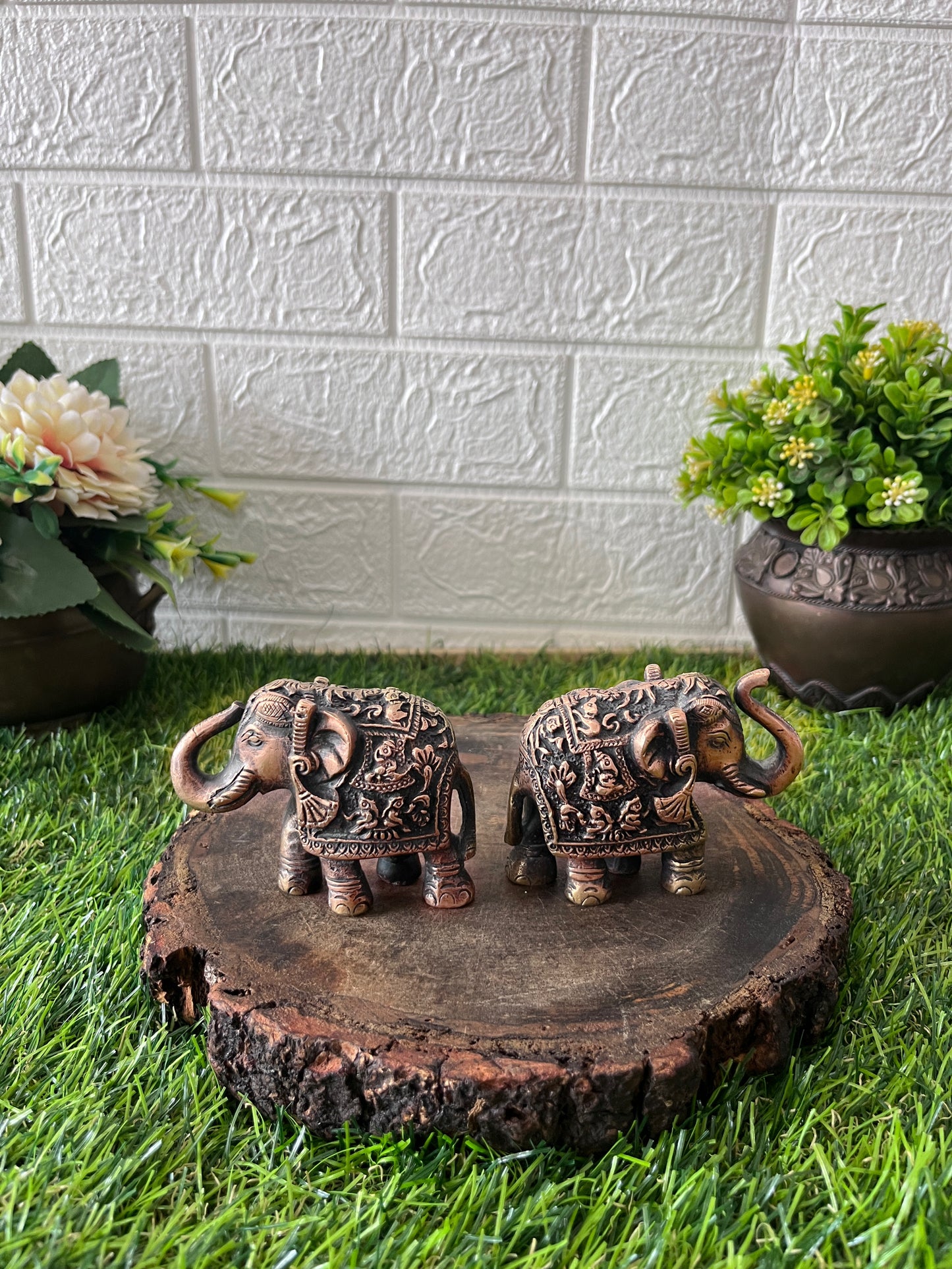 Brass Elephant - Antique Small Elephant In Pair