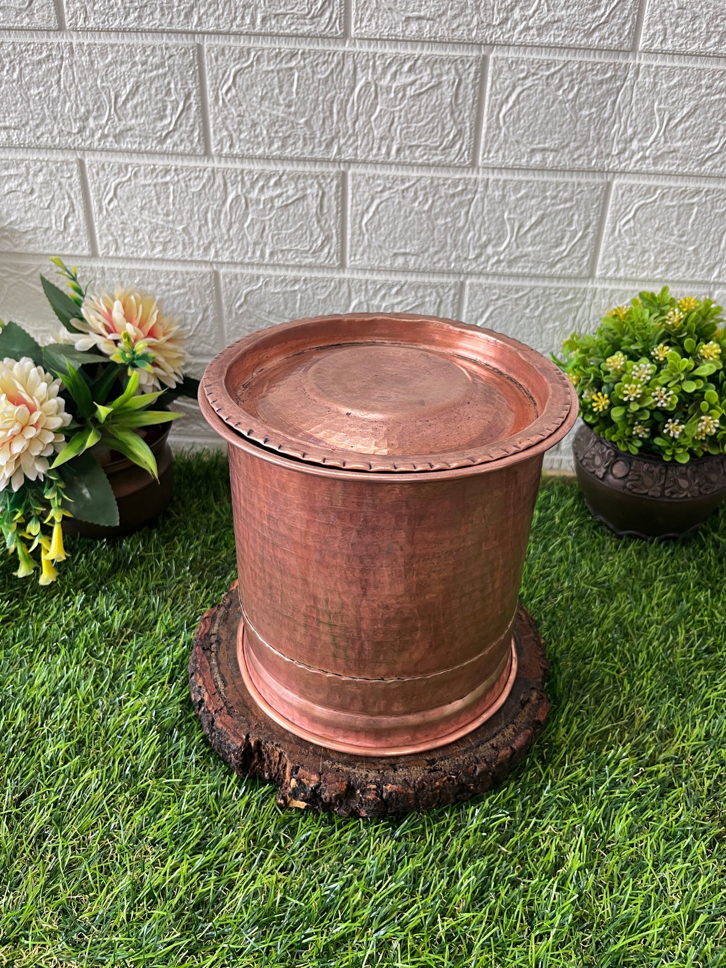 Copper Small Water Tank With Lid - Antique Storage Item