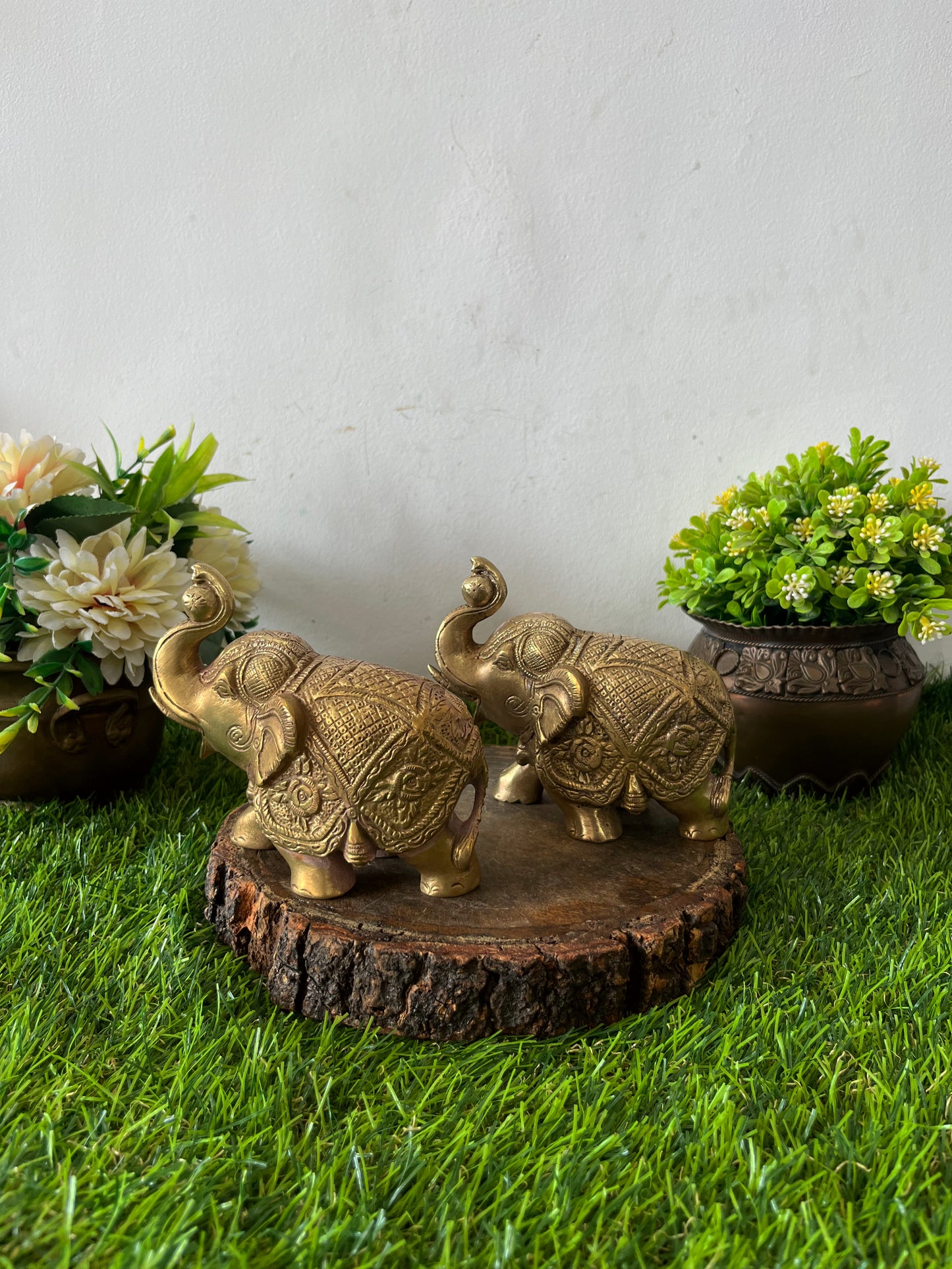 Brass Big Elephant - Engraved Antique Pair