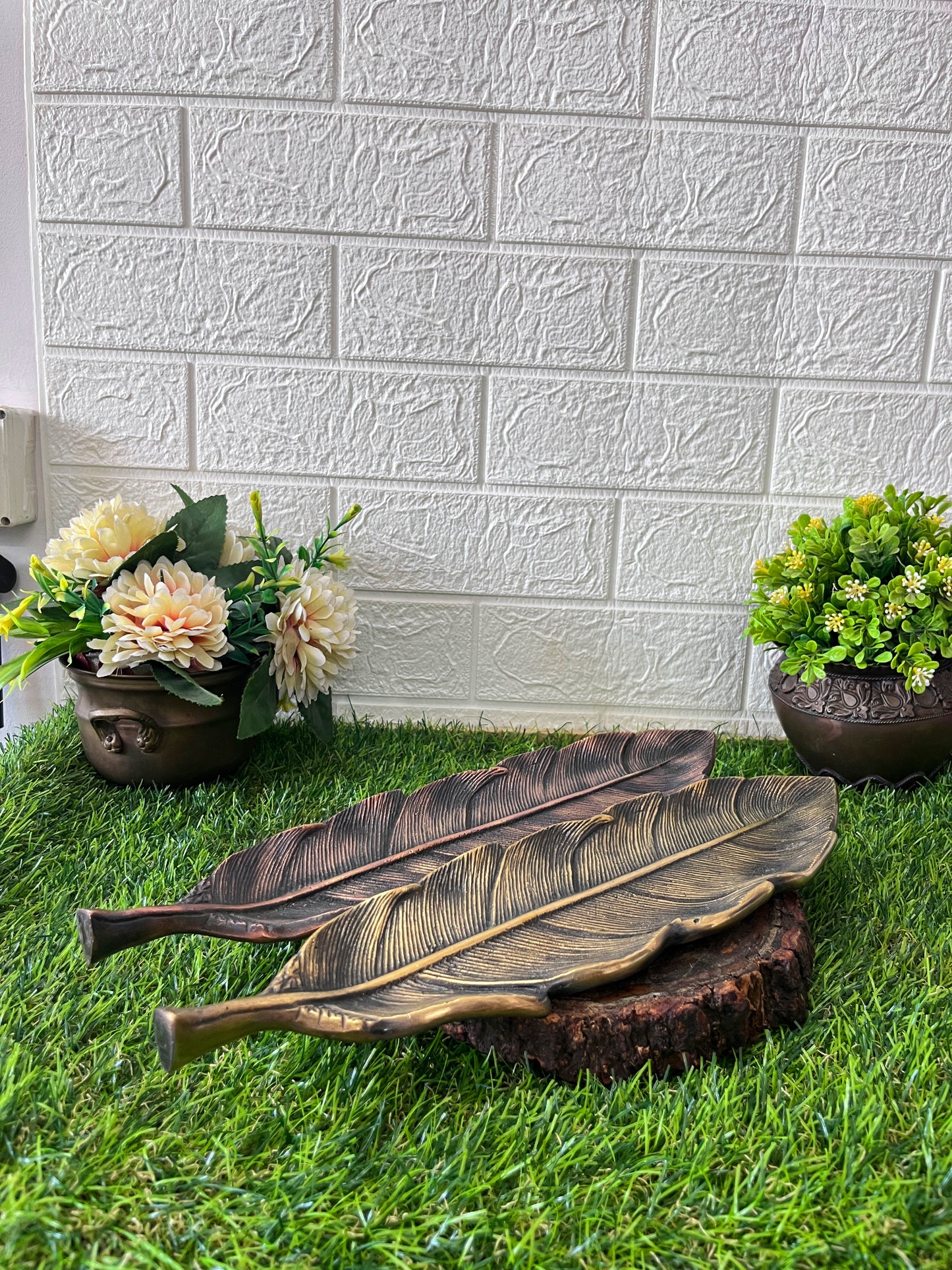 Brass Leafs In Pair - Antique Decor - Serving Item