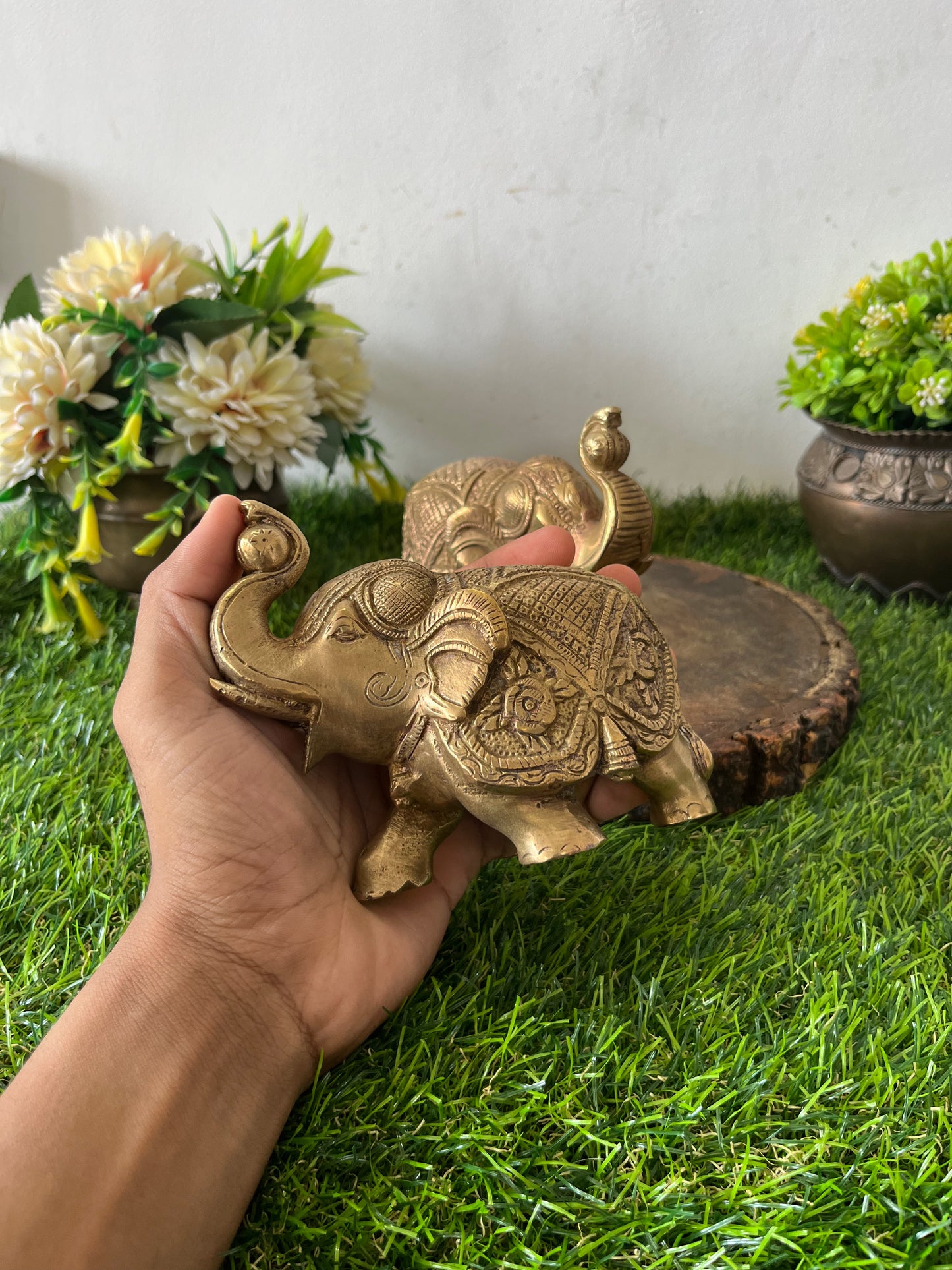 Brass Big Elephant - Engraved Antique Pair