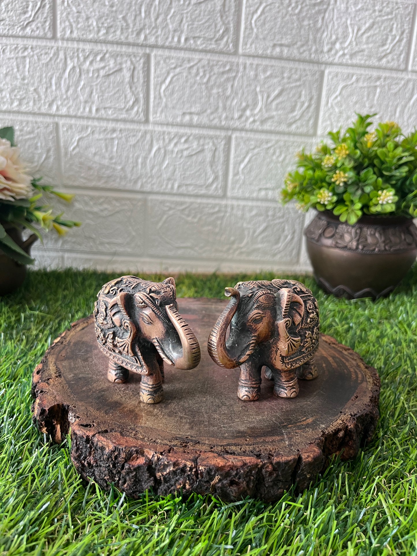 Brass Elephant - Antique Small Elephant In Pair