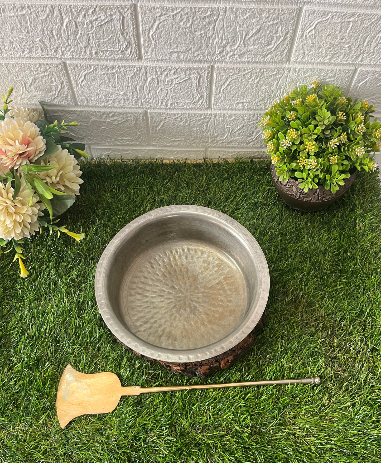 Antique Brass Langadi With Ladle