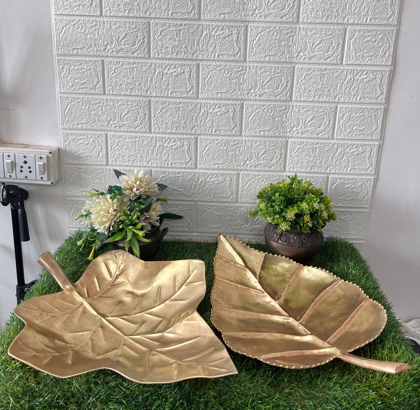 Big Brass Leaf Trays In Pair - Antique Serving Item