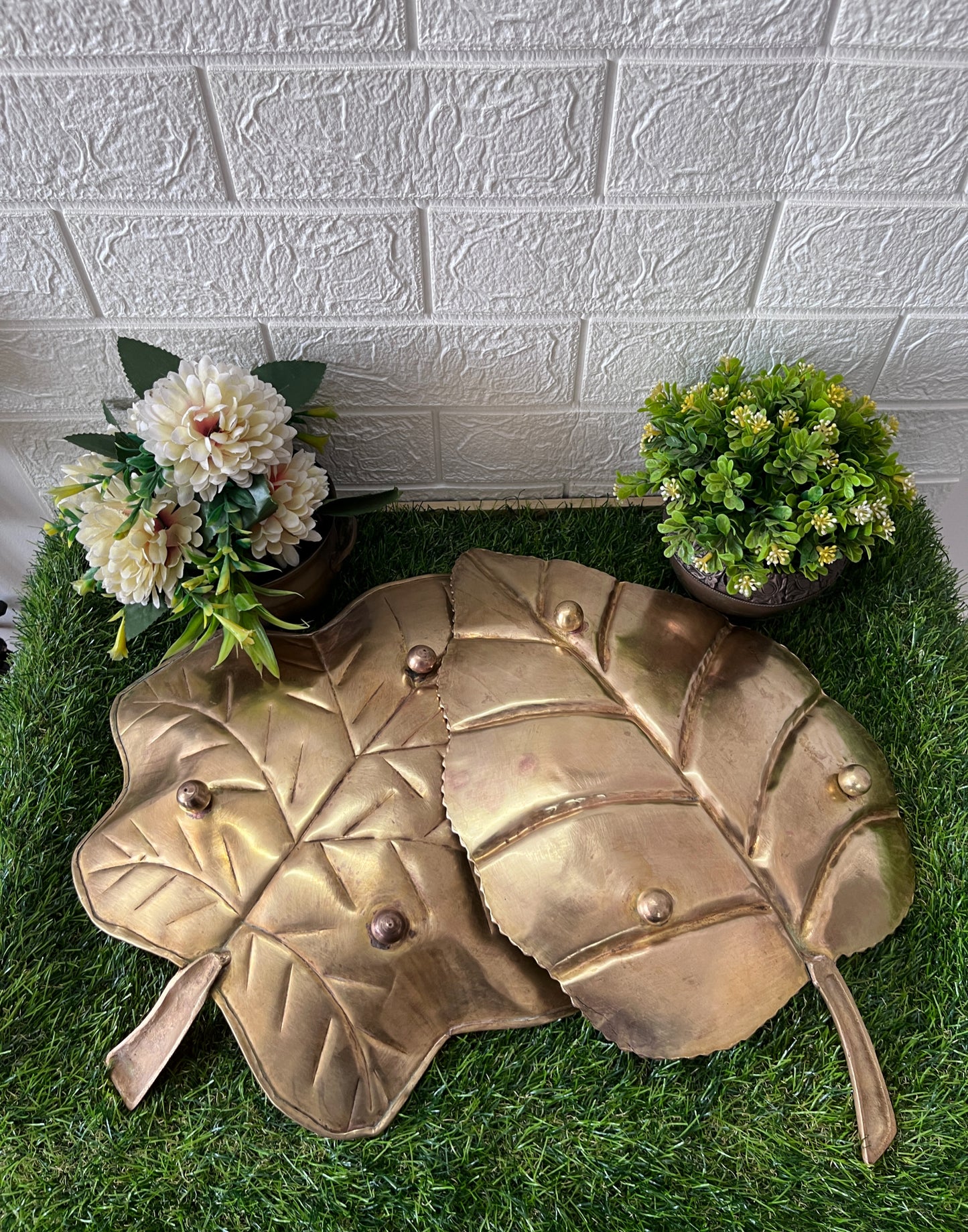 Big Brass Leaf Trays In Pair - Antique Serving Item