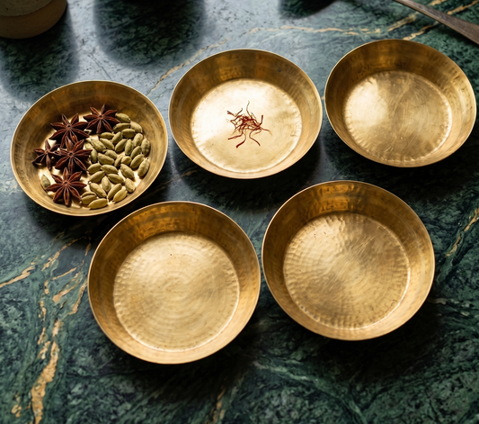 Antique Peetal Small Paraat Set of 5 | Premium Brass Serving Plates | Made in 1980