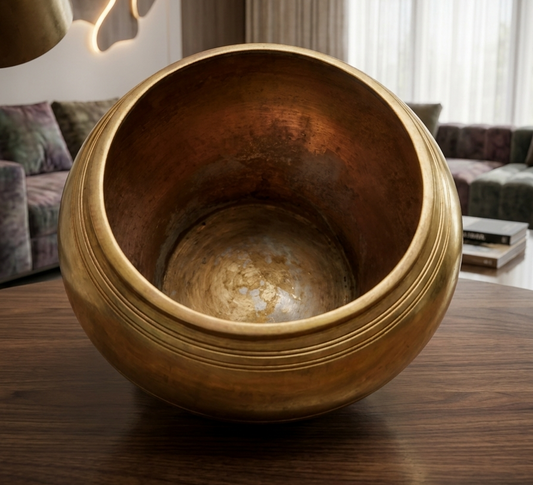 Antique Bronze Planter 2L | Decorative Bronze Planter | Made in 1978