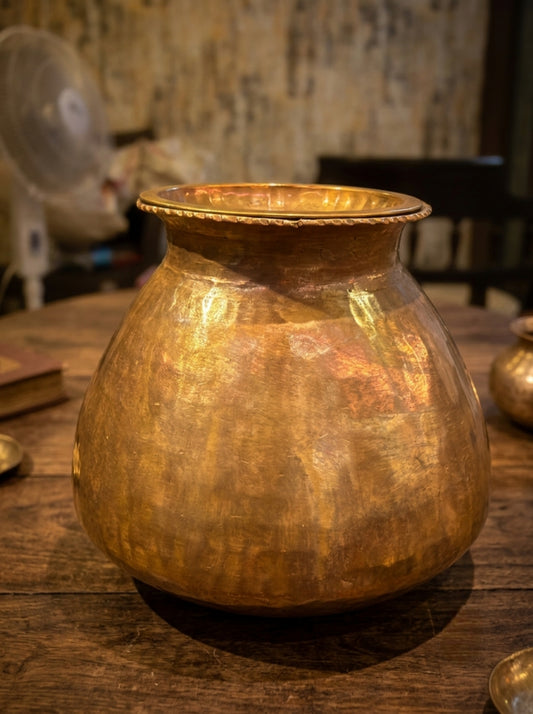 Antique Copper Kalash with Lid | Traditional Water Pot and Storage Vessel | Made in 1970 - Bombay Antiques