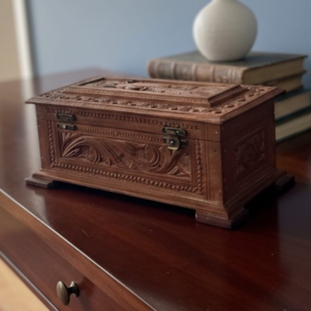 1984 Antique English Wood Chinese Design Box | Decorative Storage Box
