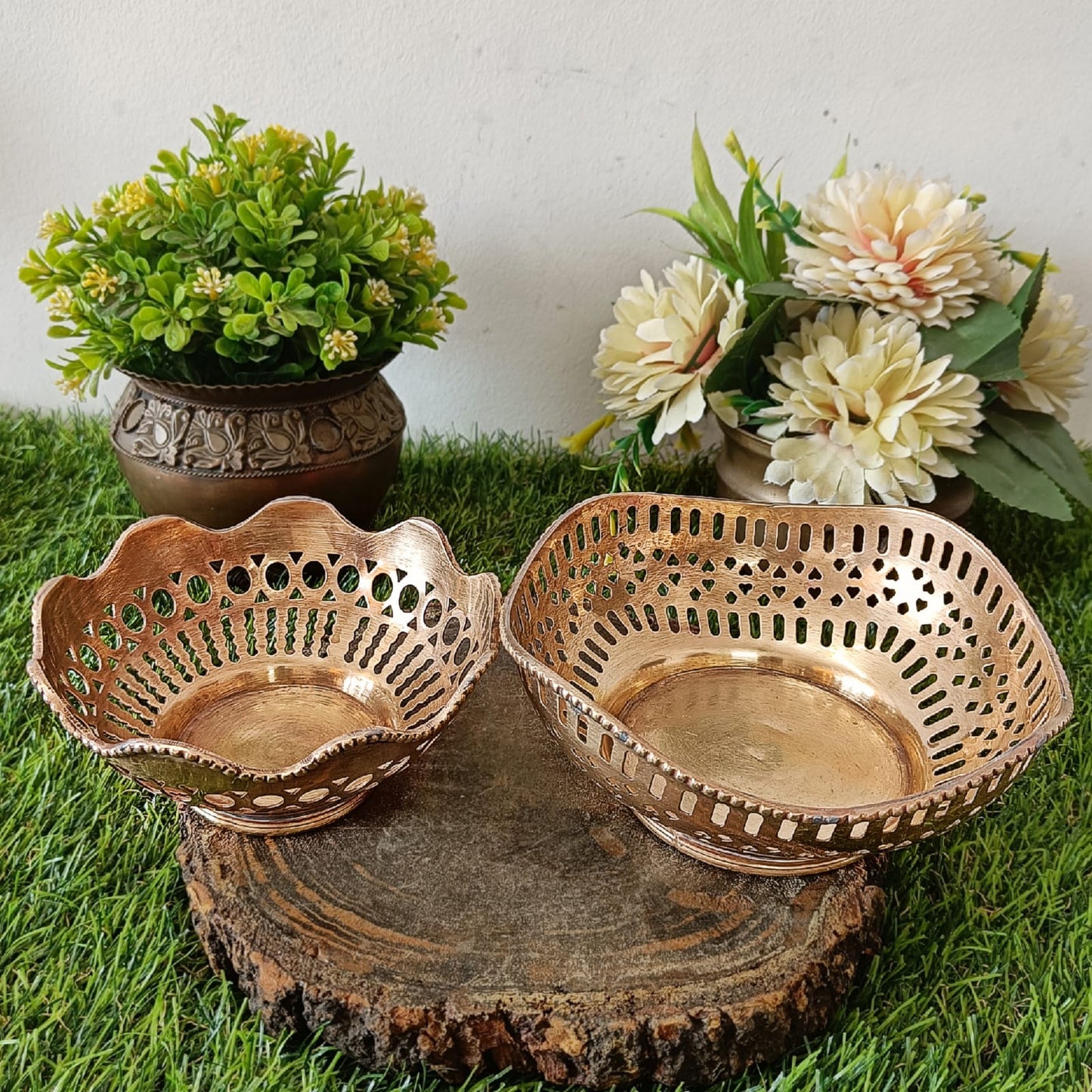 Vintage Brass Fruit Bowl In Pair 🔥