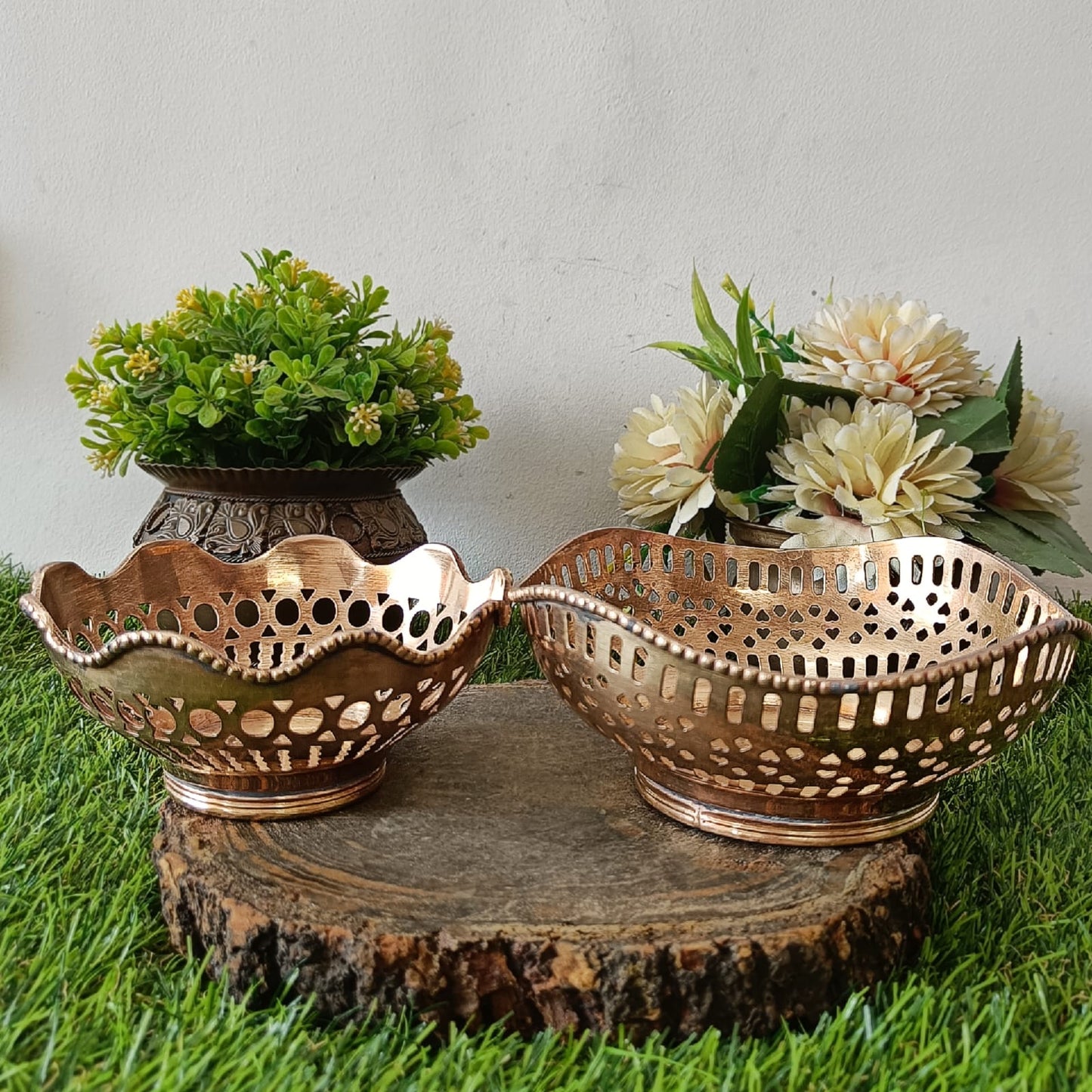 Vintage Brass Fruit Bowl In Pair 🔥