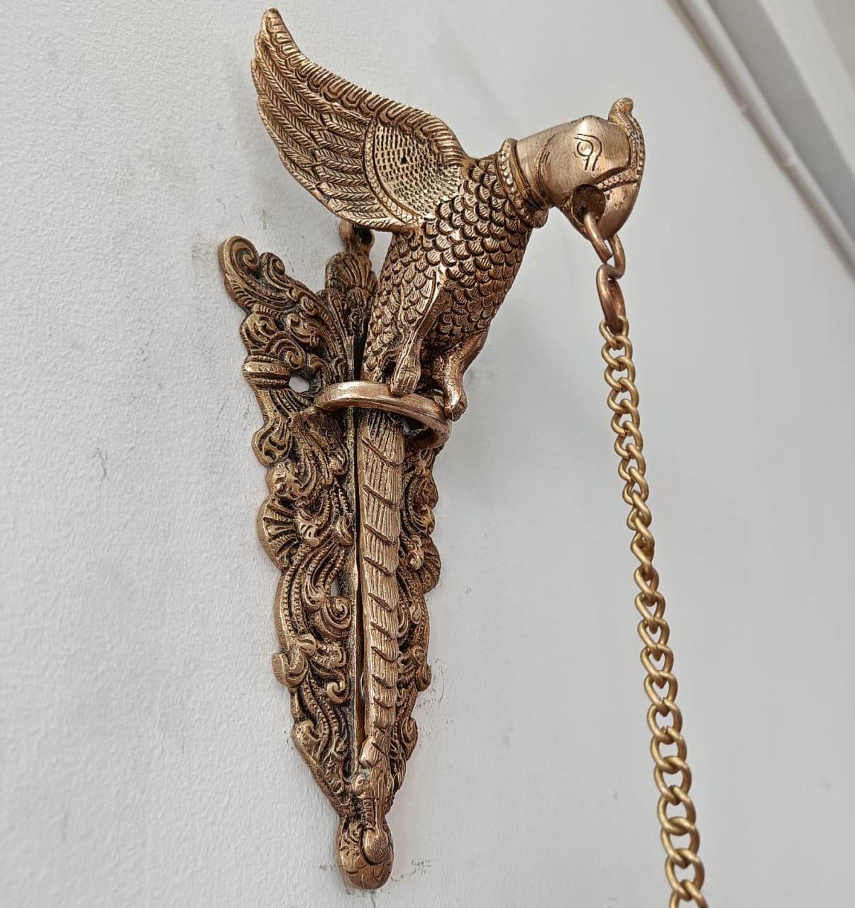 Antique Brass Parrot Lamandiva