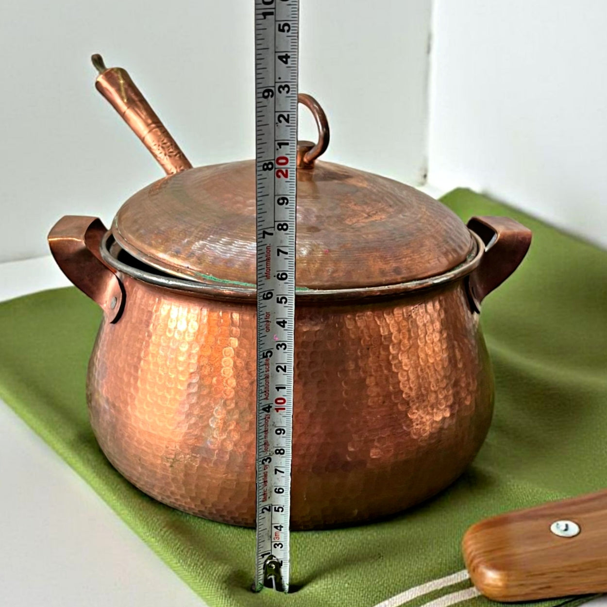 1980 Antique Copper Big Cooking Bowl / Deg with Lid & Ladle | Traditional Kitchen & Dining Décor