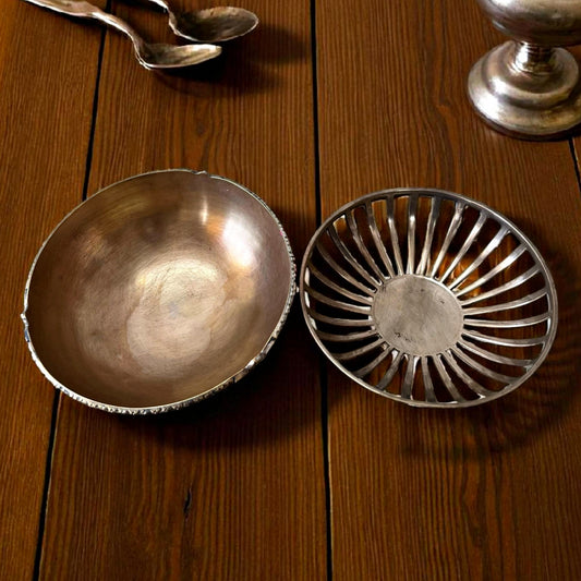 Antique Brass Serving Bowls in Pair | Traditional Kitchen & Dining Décor